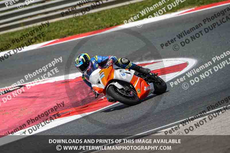 cadwell no limits trackday;cadwell park;cadwell park photographs;cadwell trackday photographs;enduro digital images;event digital images;eventdigitalimages;navarra;no limits trackdays;peter wileman photography;racing digital images;trackday digital images;trackday photos